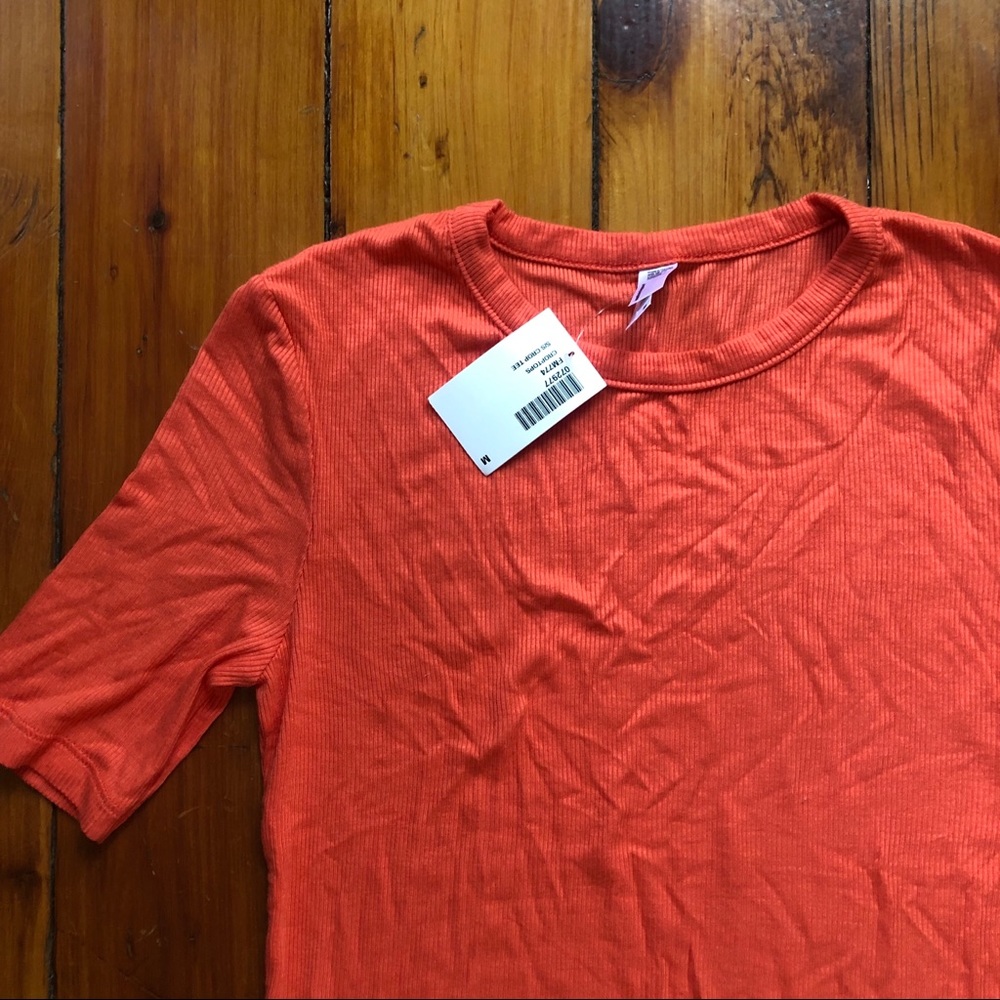 NWT Ribbed Tee - Picture 3 of 9